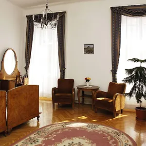 3* מלון דירות Kalvin House