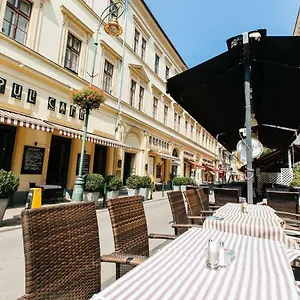 Apartment Pause With Free Parking, Budapest